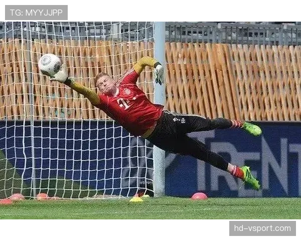 回传规则：门将何种情况禁止用手触球的判罚要点